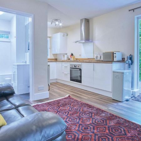Croft Court - 1 Bedroom Apartment - テンビー エクステリア 写真